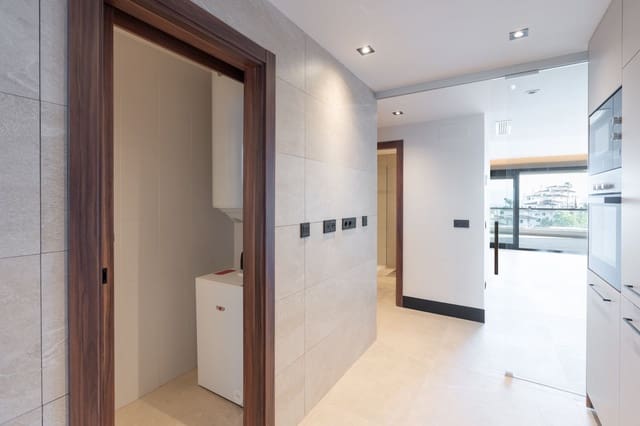 2 soverom Leilighet til salgs i Nueva Andalucia, Marbella - € 675 000 (Ref: 9527245)