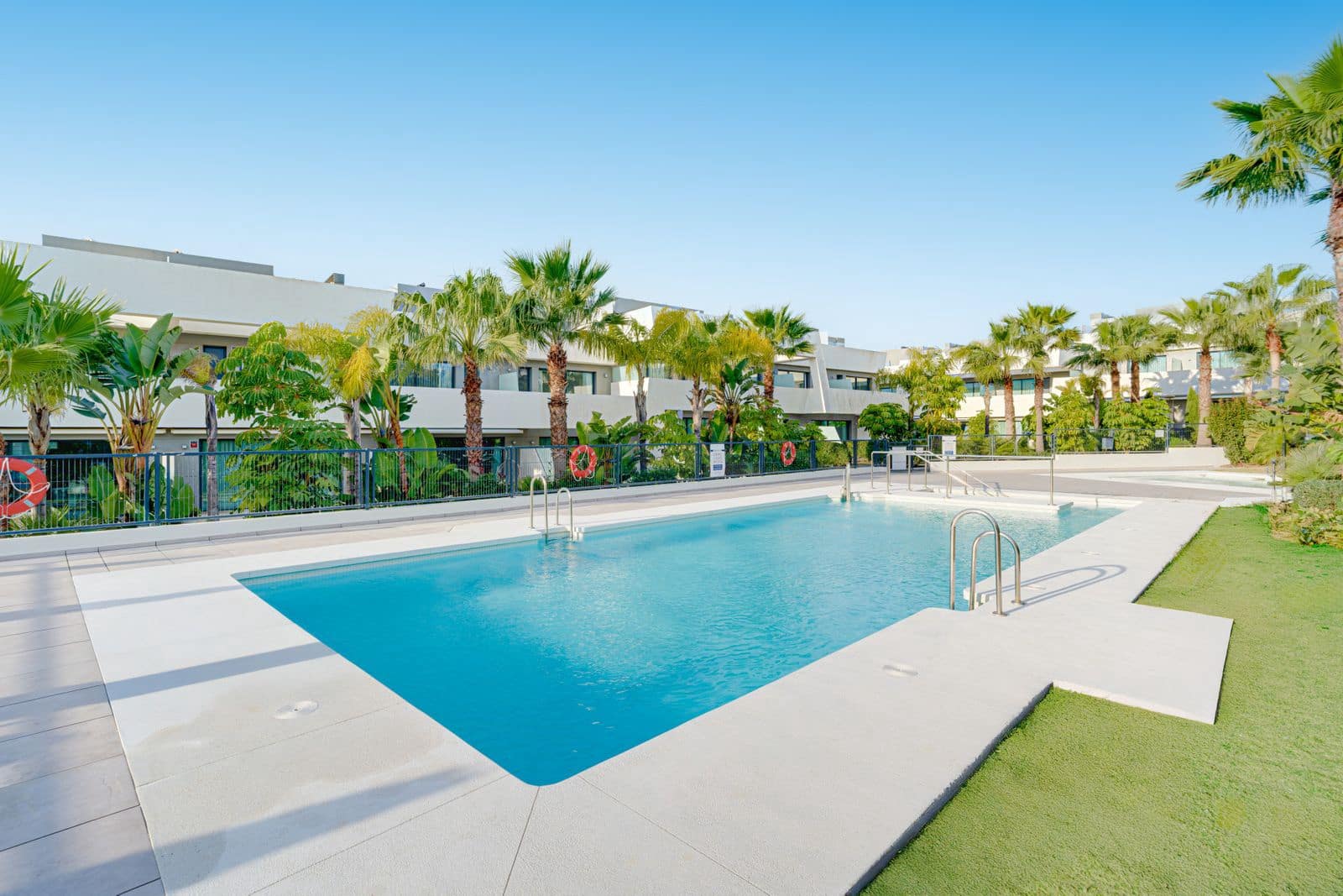 4 soveværelse Byhus til salg i La Cala de Mijas - € 1.250.000 (Ref: 9527251)