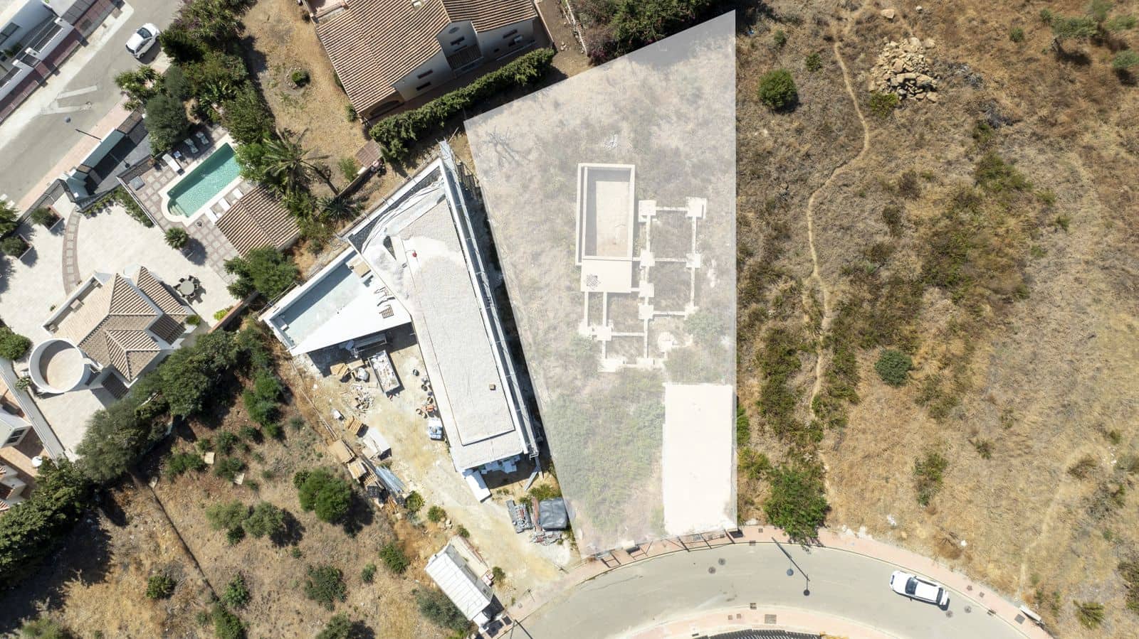 Ubebygd land til salgs i Estepona - € 350 000 (Ref: 9527256)