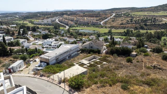 Ubebygd land til salgs i Estepona - € 350 000 (Ref: 9527256)