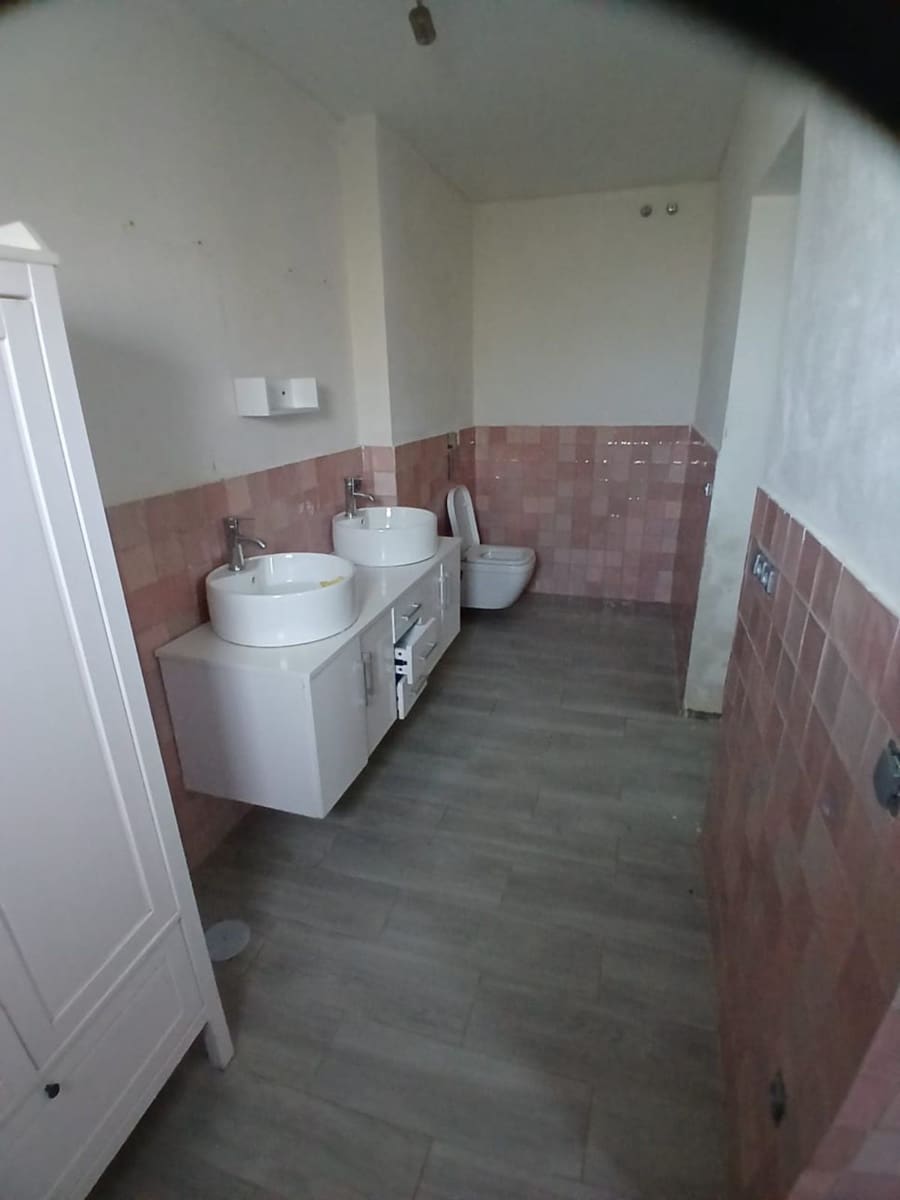 4 bedroom Finca/Country House for sale in Estepona - € 405,000 (Ref: 9527270)