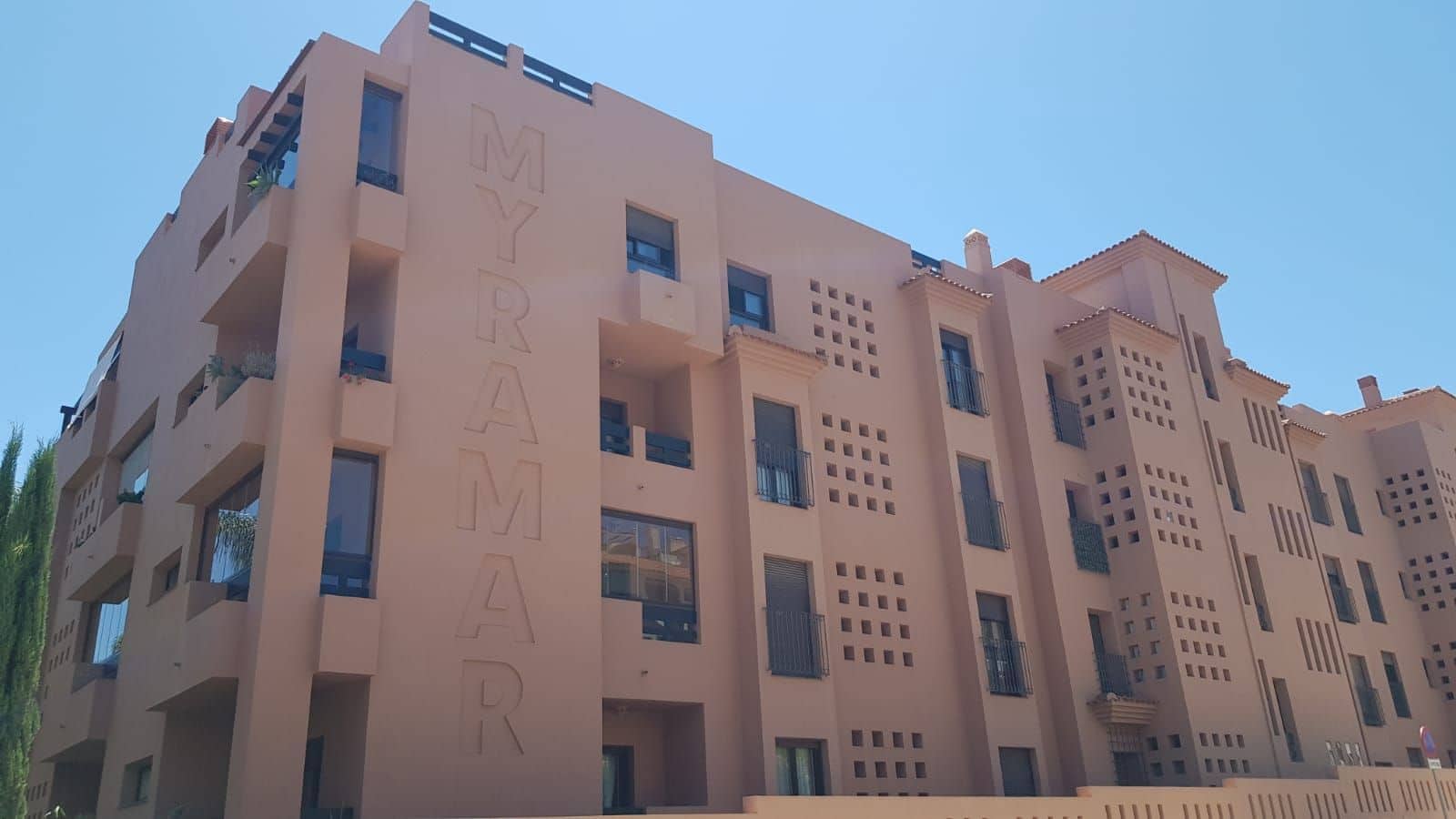 4 Zimmer Apartment zu verkaufen in Benalmadena - 595.000 € (Ref: 9527275)