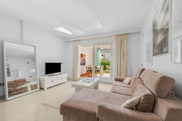 Apartamento de 2 habitaciones en El Paraiso, Estepona en venta - 399.000 € (Ref: 9530657)