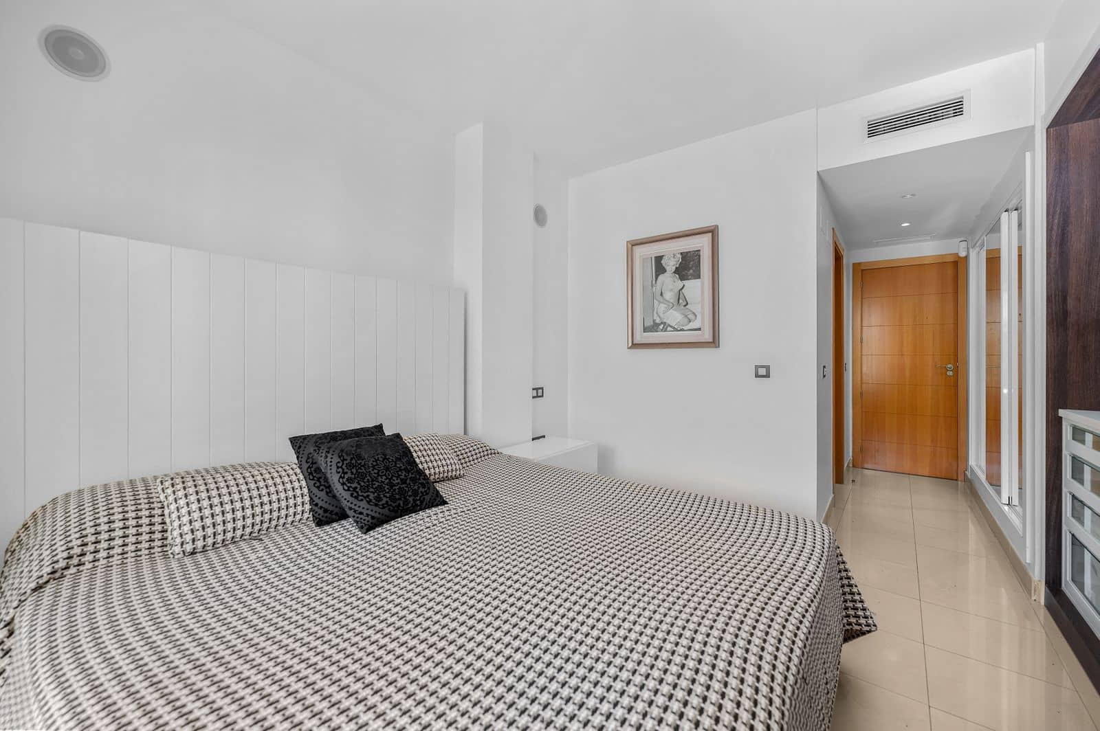 Apartamento de 2 habitaciones en El Paraiso en venta - 399.000 € (Ref: 9530657)