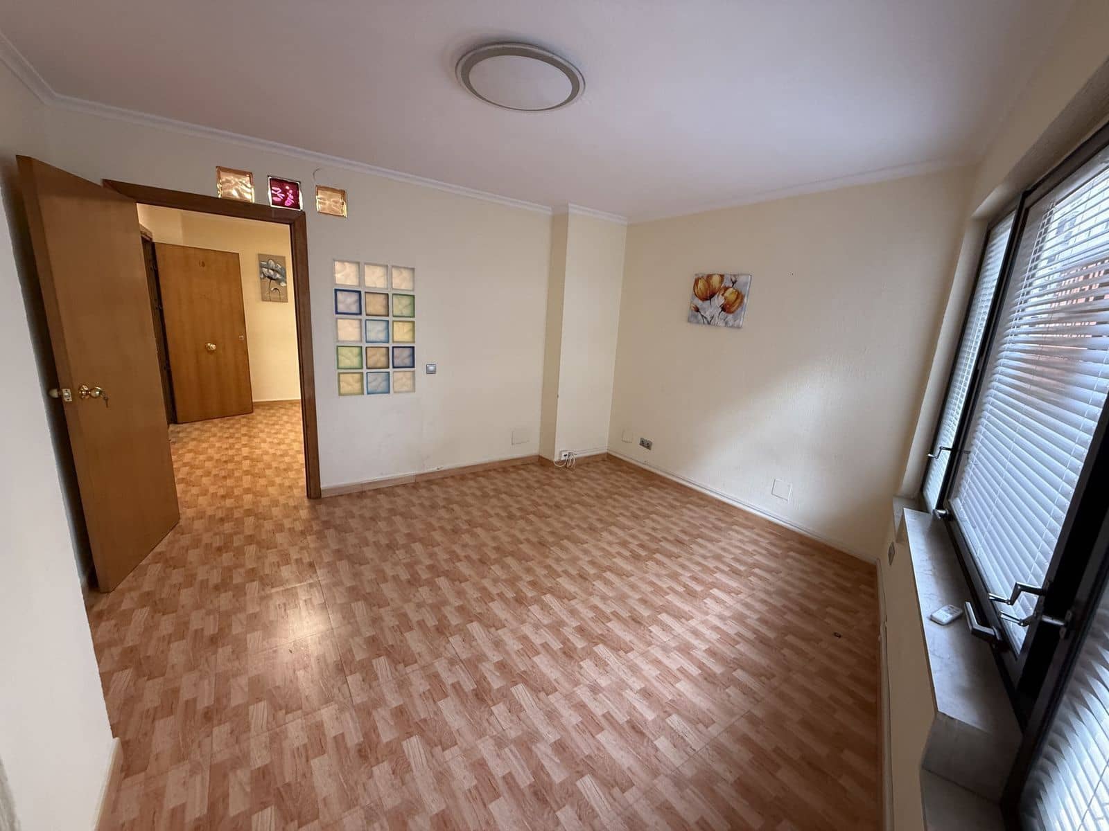 Oficina de 3 habitaciones en Marbella en venta - 349.000 € (Ref: 9530665)