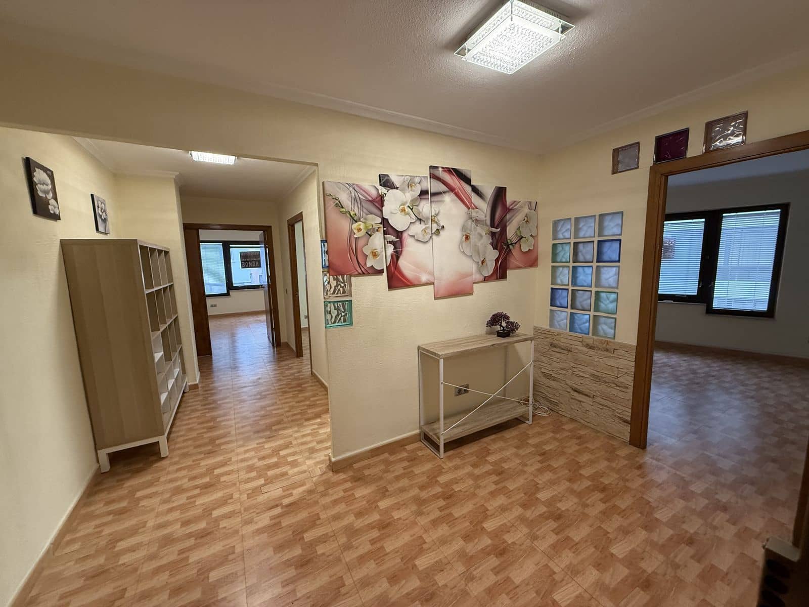 Oficina de 3 habitaciones en Marbella en venta - 349.000 € (Ref: 9530665)