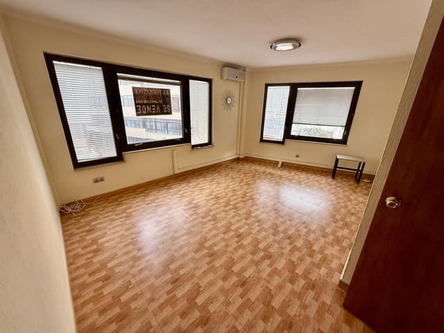 Oficina de 3 habitaciones en Marbella en venta - 349.000 € (Ref: 9530665)