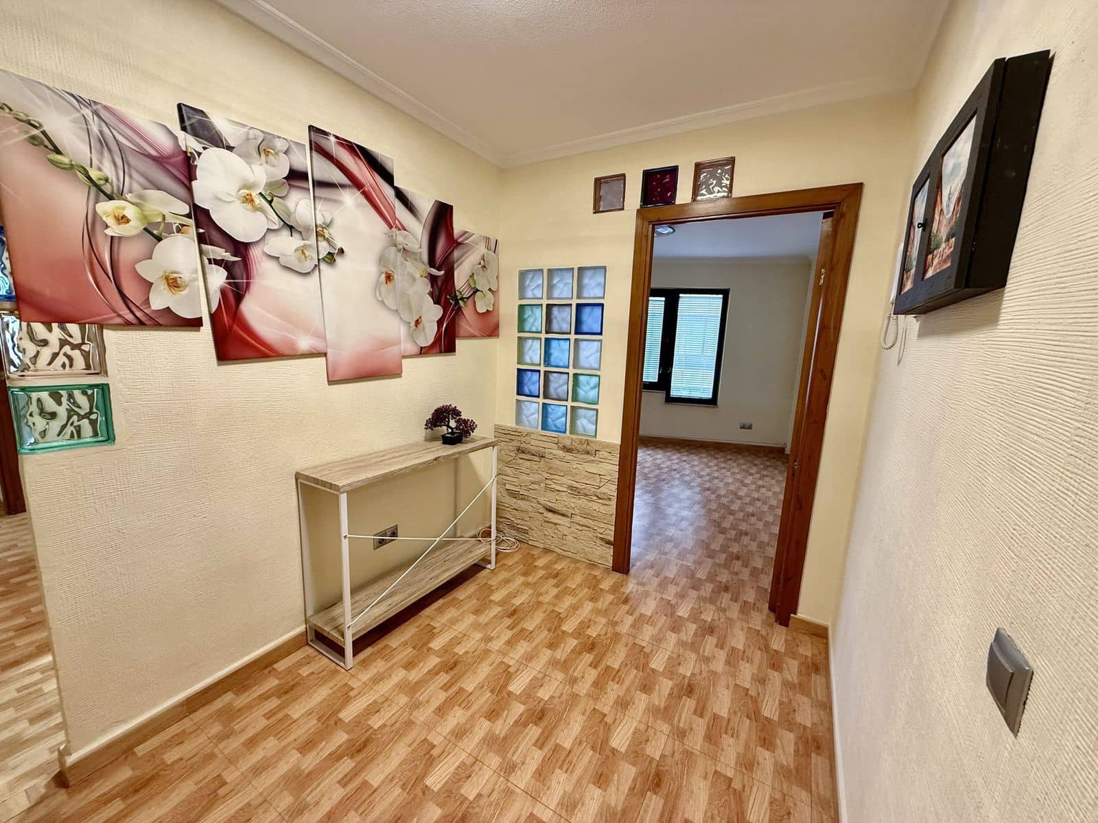 Oficina de 3 habitaciones en Marbella en venta - 349.000 € (Ref: 9530665)