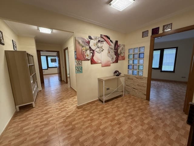 Oficina de 3 habitaciones en Marbella en venta - 349.000 € (Ref: 9530665)