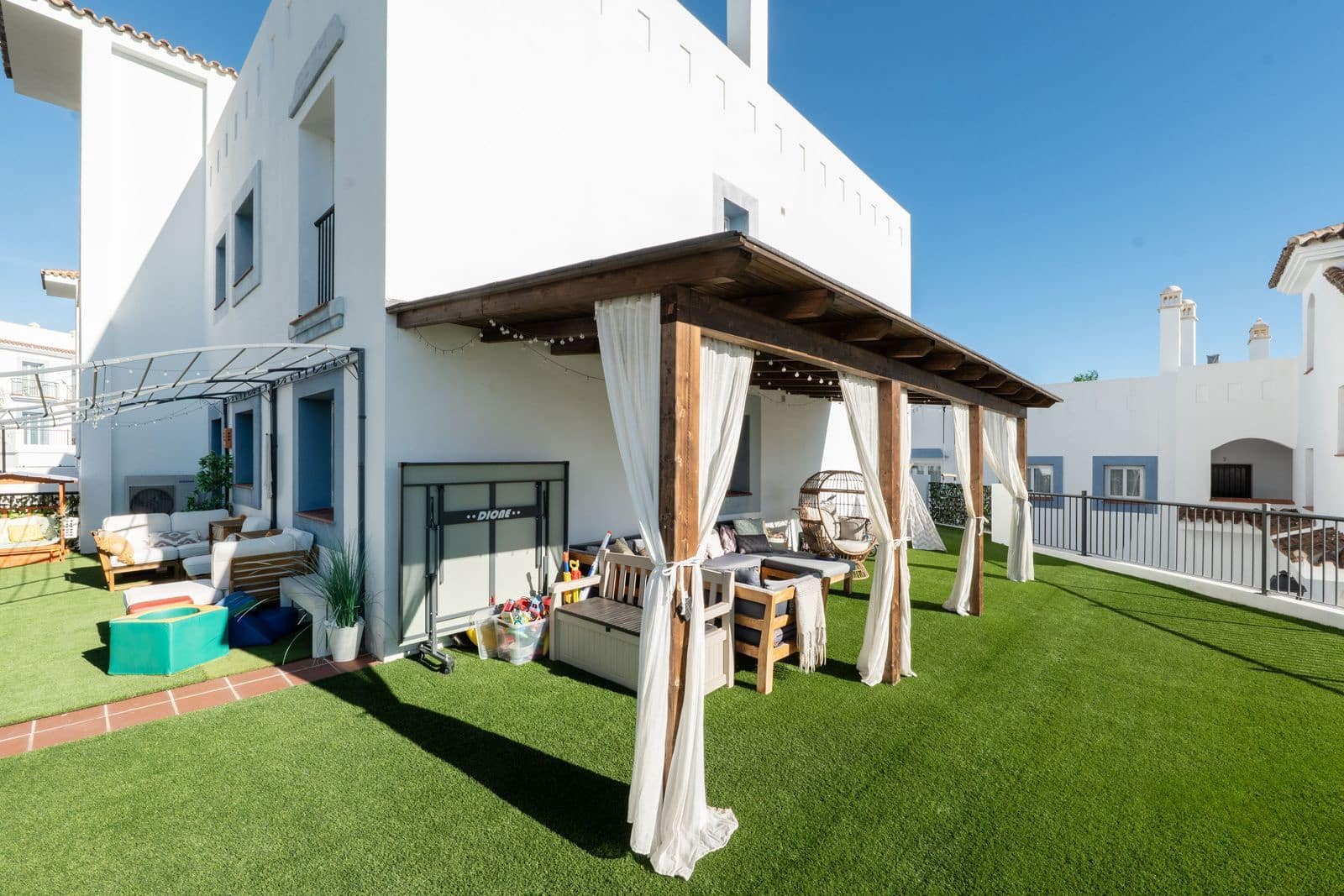 3 bedroom Apartment for sale in Benahavis - € 665,000 (Ref: 9530670)