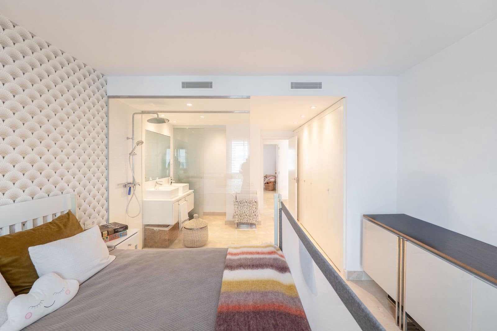 3 bedroom Apartment for sale in Benahavis - € 665,000 (Ref: 9530670)