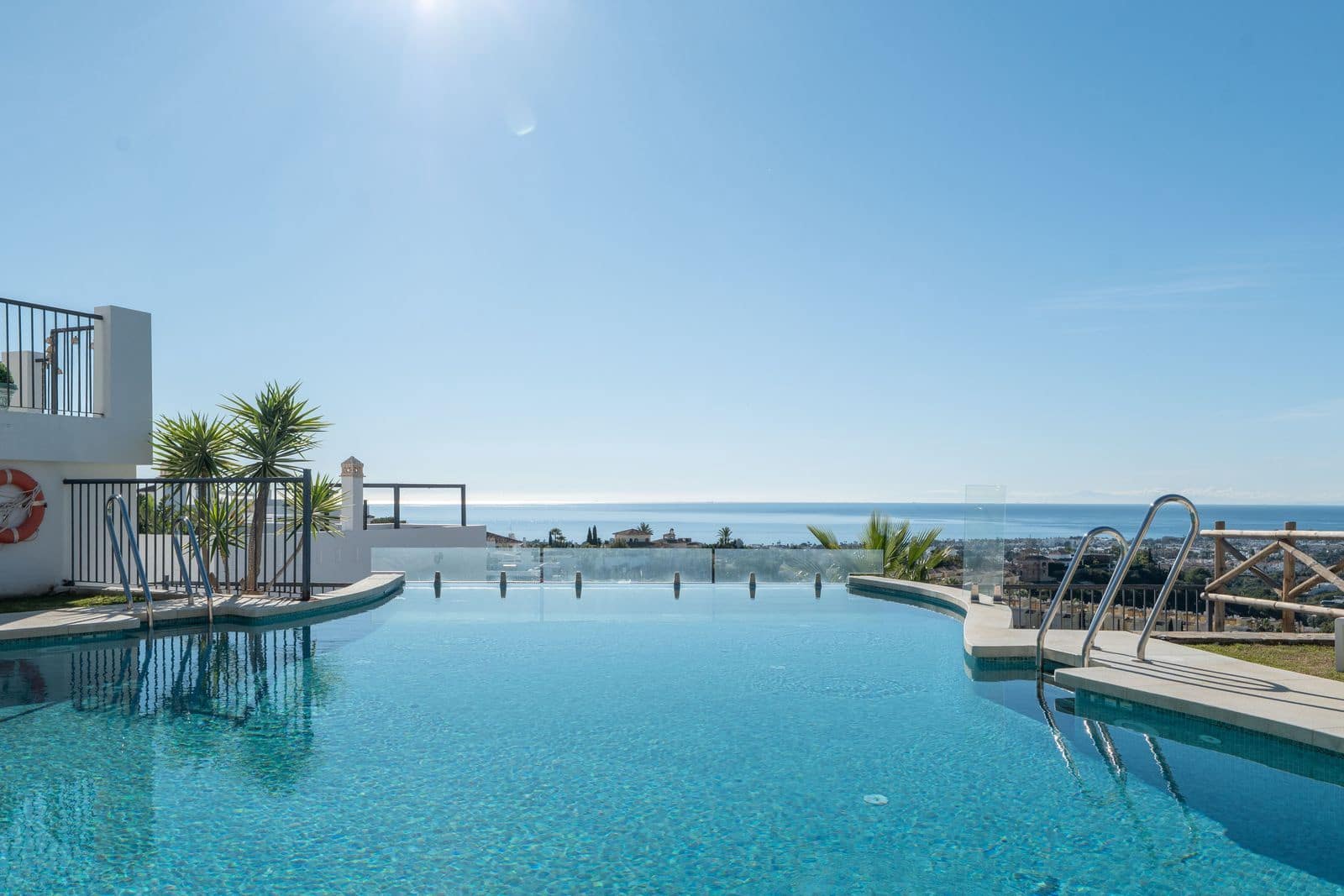 3 bedroom Apartment for sale in Benahavis - € 665,000 (Ref: 9530670)