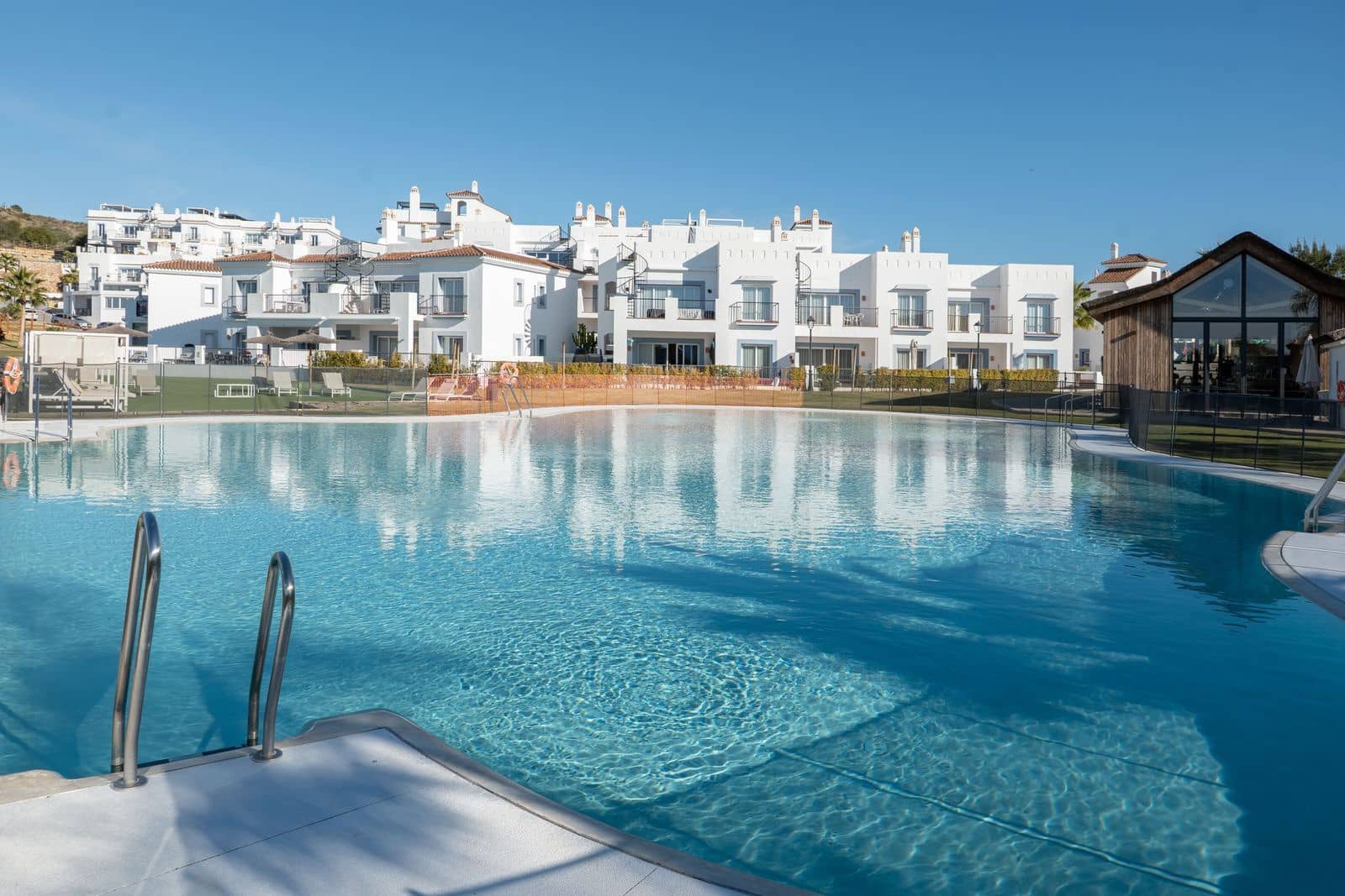 3 bedroom Apartment for sale in Benahavis - € 665,000 (Ref: 9530670)