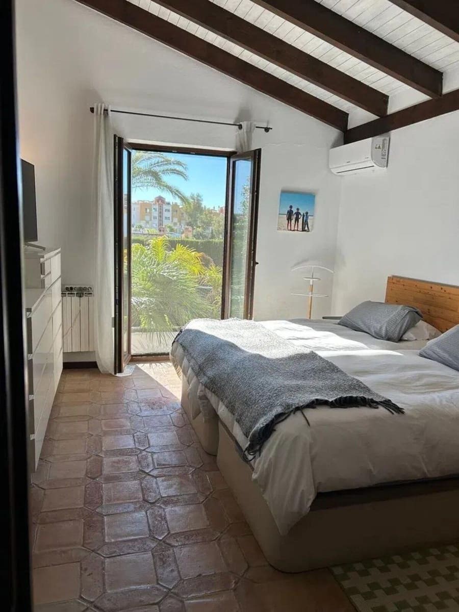 4 bedroom Villa for sale in Atalaya-Isdabe - € 1,695,000 (Ref: 9530687)