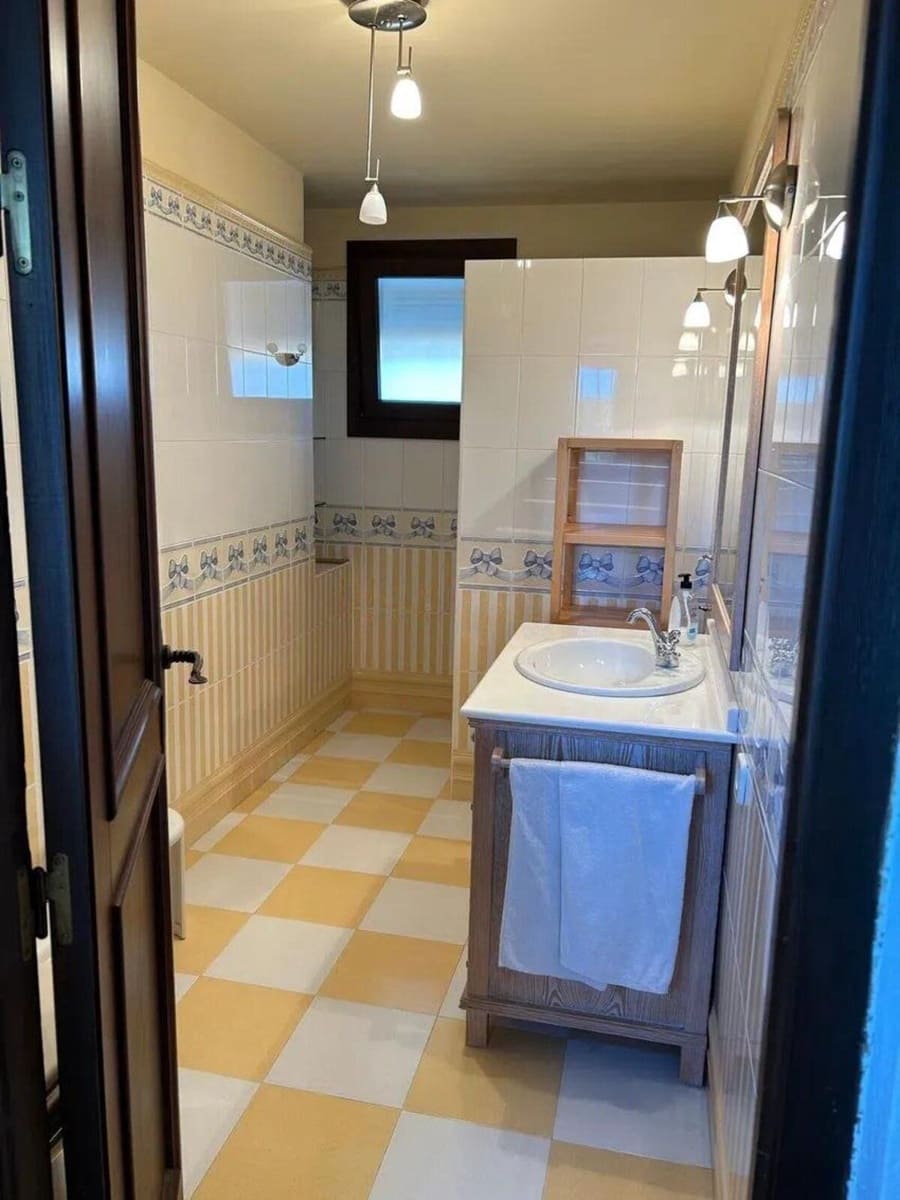 4 bedroom Villa for sale in Atalaya-Isdabe - € 1,695,000 (Ref: 9530687)