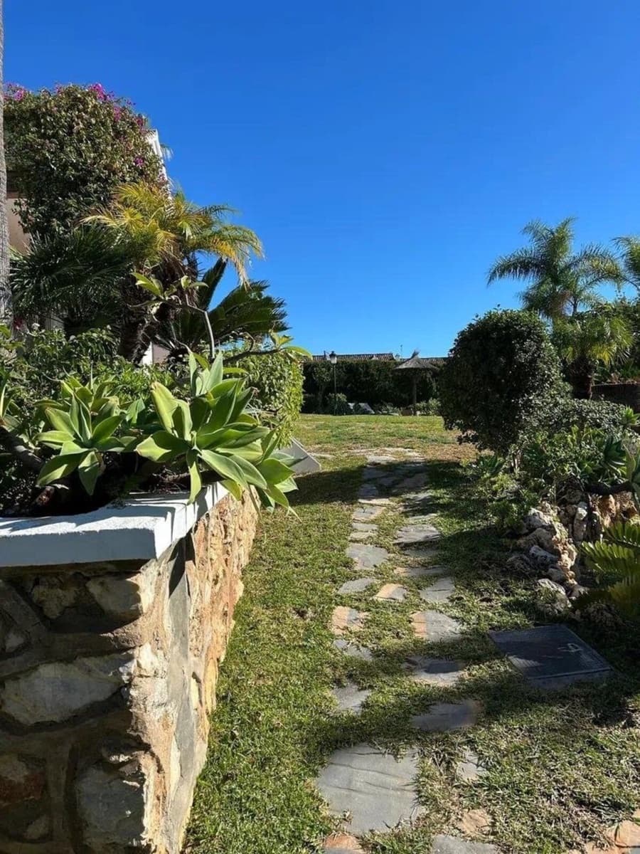 4 bedroom Villa for sale in Atalaya-Isdabe - € 1,695,000 (Ref: 9530687)