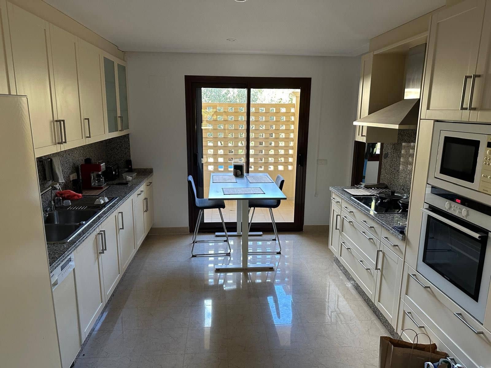 2 makuuhuone Huoneisto myytävänä paikassa Sotogrande - 649 000 € (Ref: 9530688)