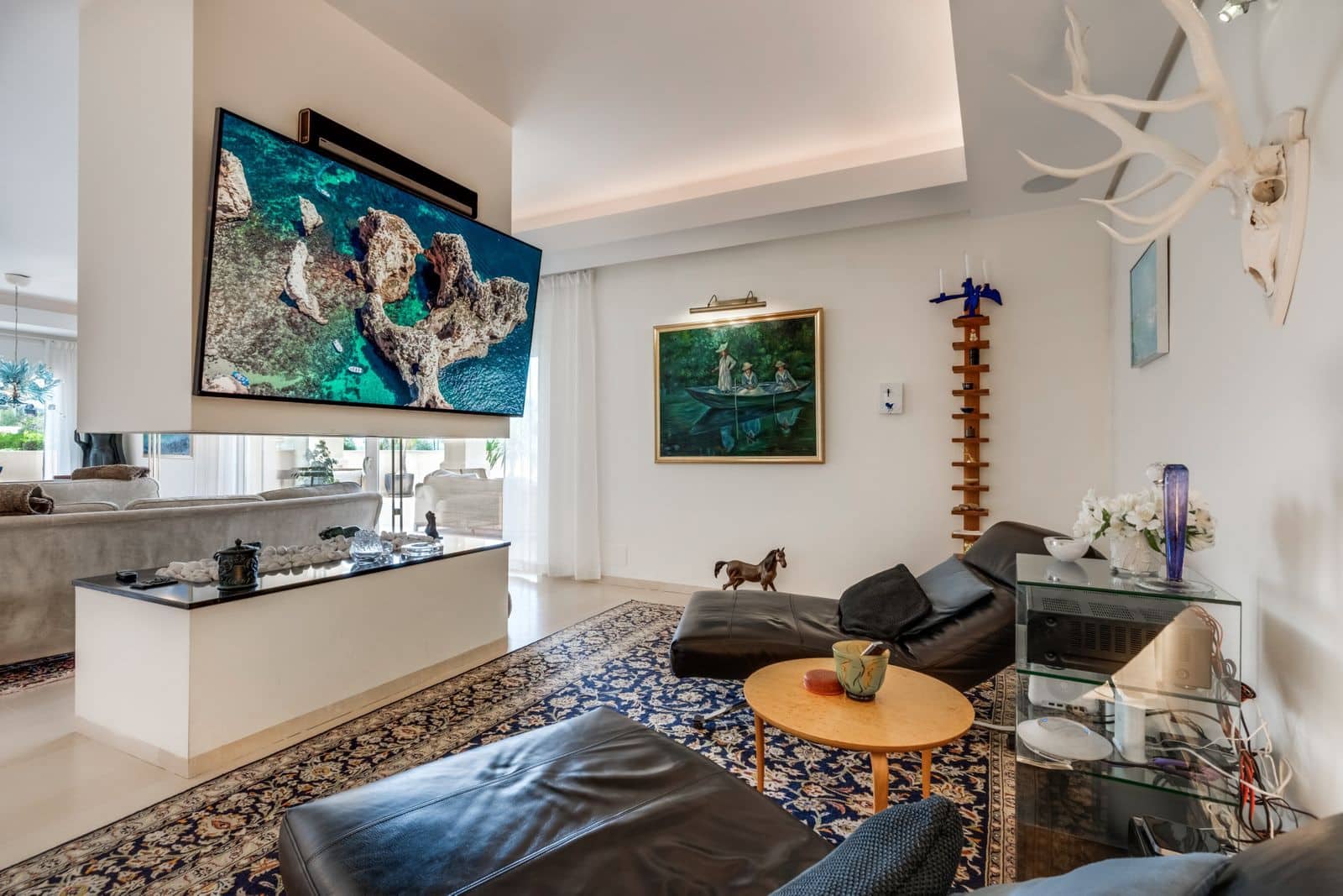 4 bedroom Villa for sale in Nueva Andalucia - € 3,695,000 (Ref: 9543173)