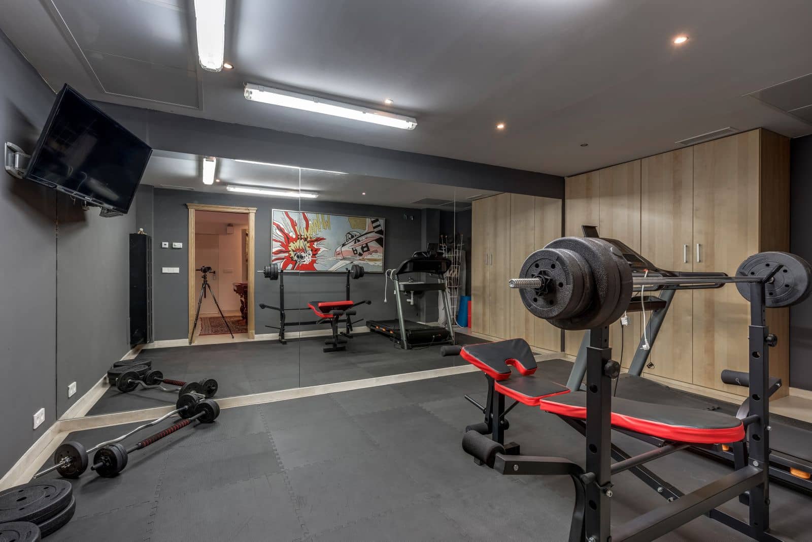 4 bedroom Villa for sale in Nueva Andalucia - € 3,695,000 (Ref: 9543173)