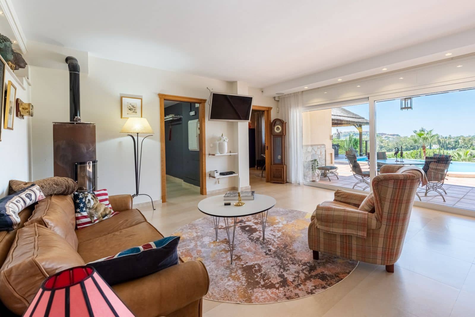 4 bedroom Villa for sale in Nueva Andalucia - € 3,695,000 (Ref: 9543173)