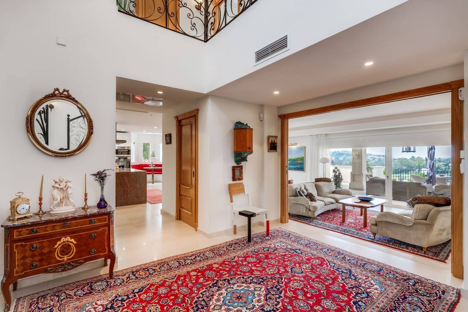 4 bedroom Villa for sale in Nueva Andalucia - € 3,695,000 (Ref: 9543173)