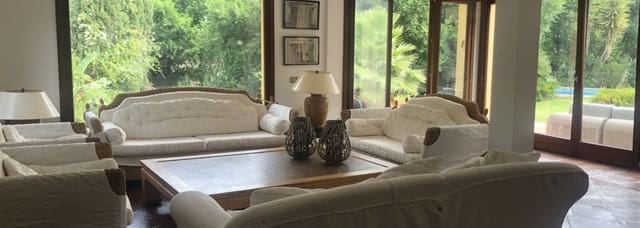 4 soveværelse Villa til salg i Sotogrande Alto, San Roque - € 1.800.000 (Ref: 9543174)