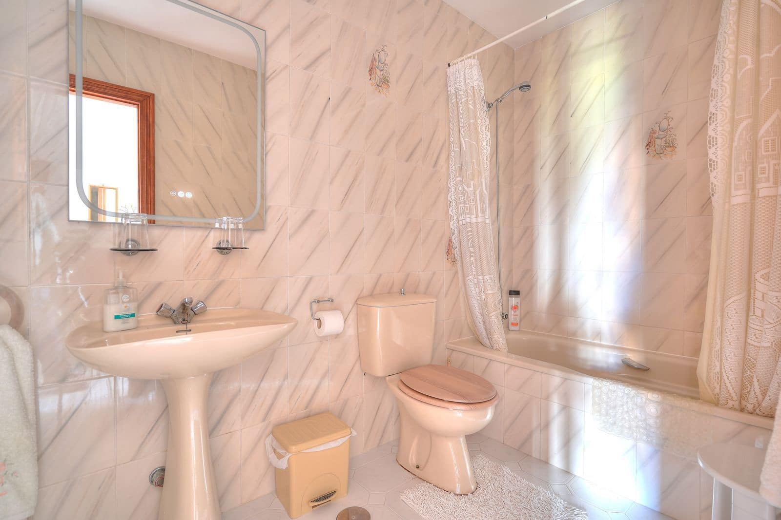 3 bedroom Semi-detached Villa for sale in Mijas Golf - € 375,000 (Ref: 9543176)