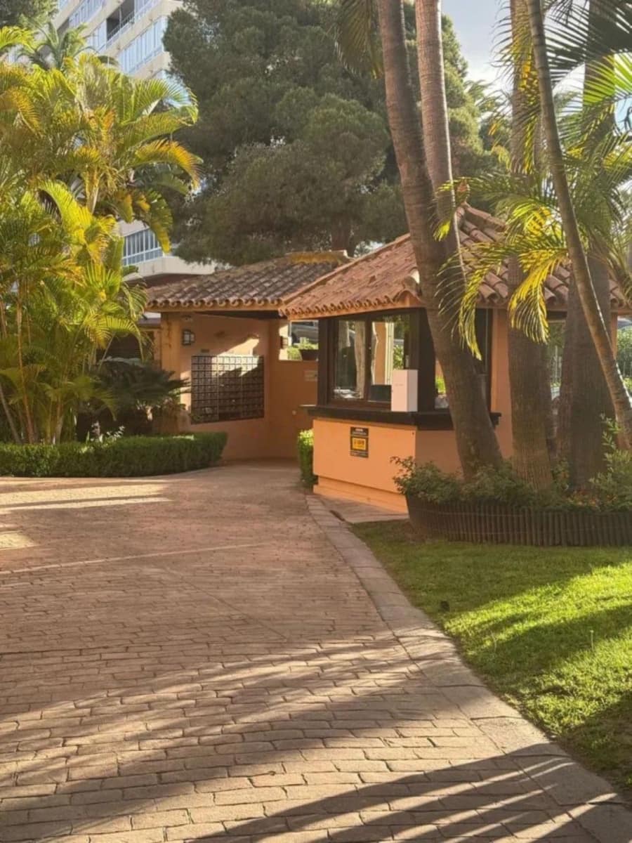 2 bedroom Apartment for sale in Las Chapas - € 660,000 (Ref: 9543179)