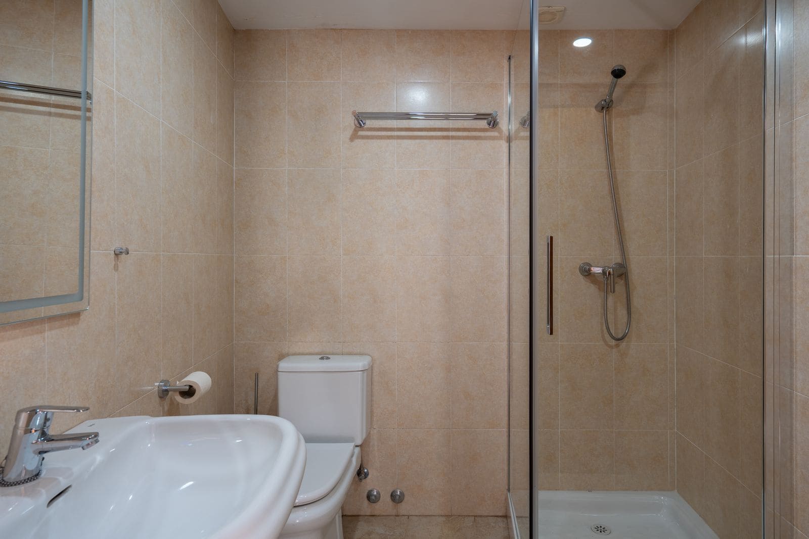 5 sypialnia Dom na sprzedaż w Estepona - 699 000 € (Ref: 9543181)