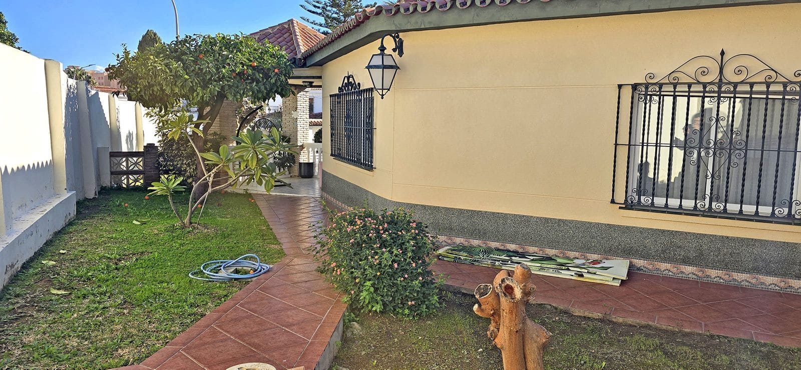 6 soveværelse Villa til salg i Benalmadena Costa - € 1.288.000 (Ref: 9543191)