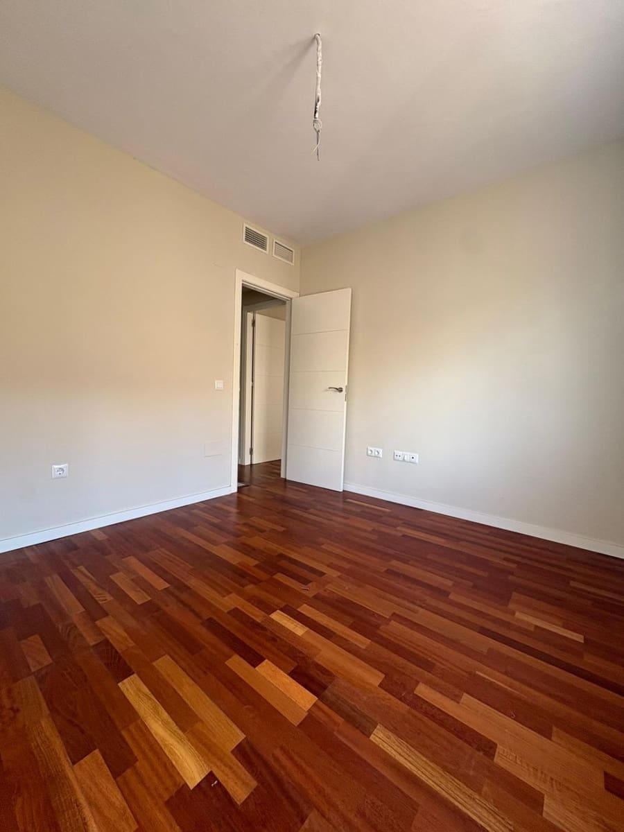 Pareado de 4 habitaciones en Calahonda en venta - 502.550 € (Ref: 9543209)