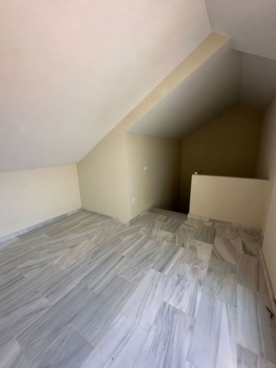 Pareado de 4 habitaciones en Calahonda en venta - 502.550 € (Ref: 9543209)