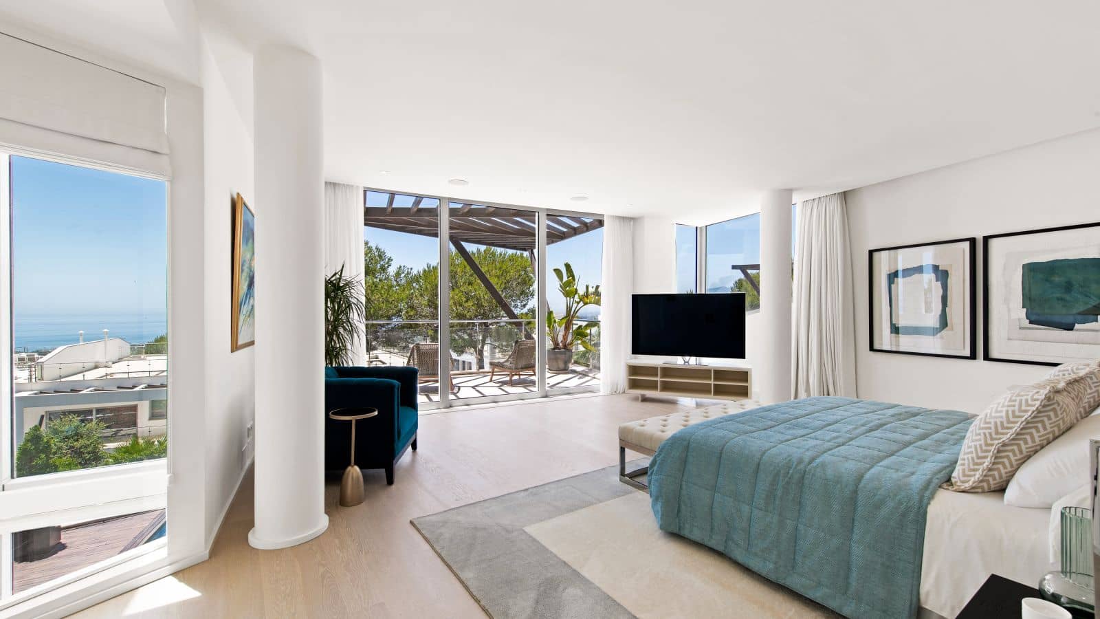 Pareado de 4 habitaciones en Golden Mile en venta - 3.000.000 € (Ref: 9543231)