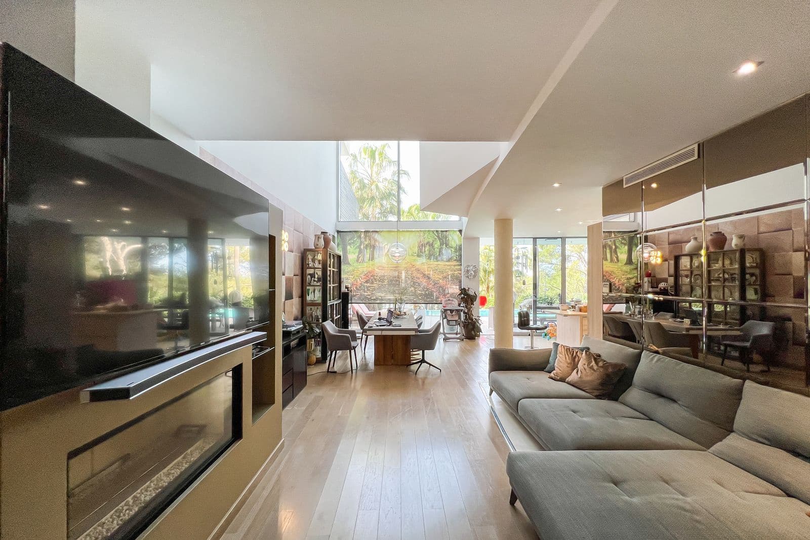 Pareado de 4 habitaciones en Golden Mile en venta - 3.000.000 € (Ref: 9543231)