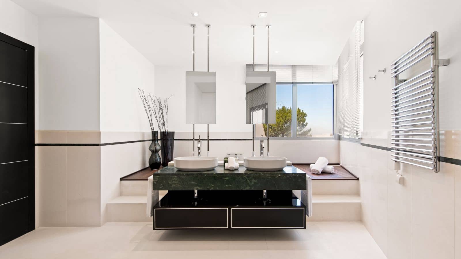 Pareado de 4 habitaciones en Golden Mile en venta - 3.000.000 € (Ref: 9543231)