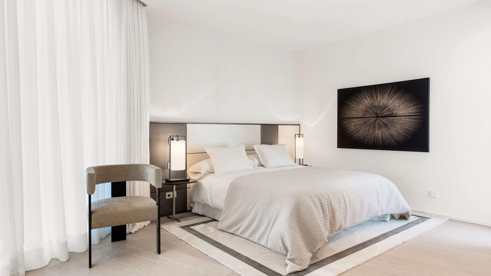 Pareado de 4 habitaciones en Golden Mile en venta - 3.000.000 € (Ref: 9543231)