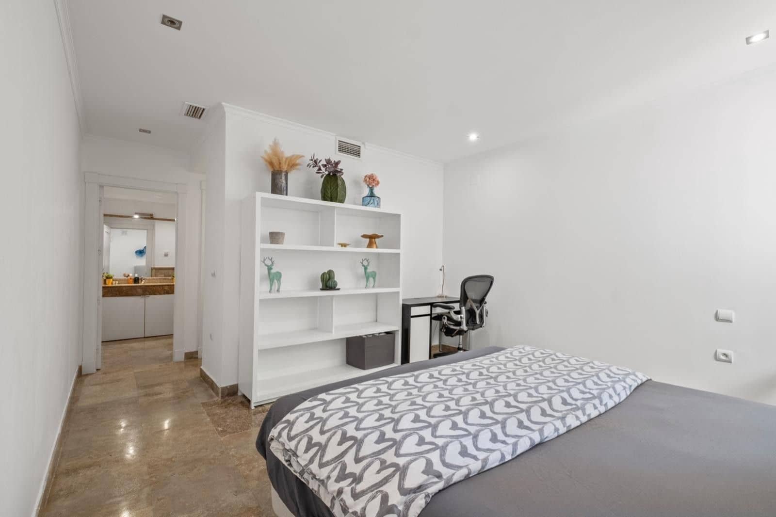 Apartamento de 3 habitaciones en Golden Mile en venta - 900.000 € (Ref: 9543241)