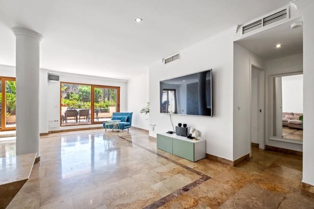 Apartamento de 3 habitaciones en Golden Mile, Marbella en venta - 900.000 € (Ref: 9543241)