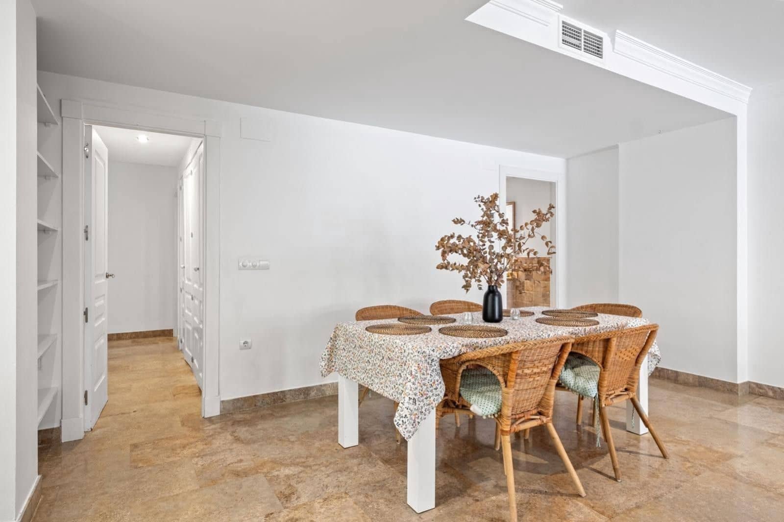 Apartamento de 3 habitaciones en Golden Mile en venta - 900.000 € (Ref: 9543241)