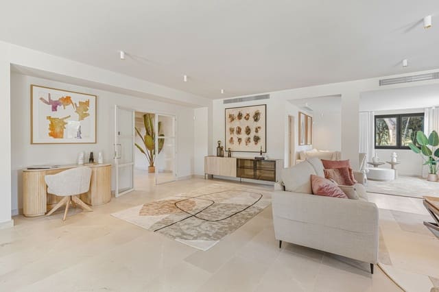 4 bedroom Villa for sale in Hacienda Las Chapas, Marbella - € 3,900,000 (Ref: 9543254)