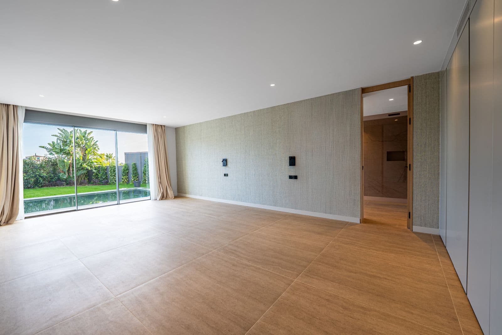 Chalet de 4 habitaciones en El Rosario en venta - 3.750.000 € (Ref: 9543256)