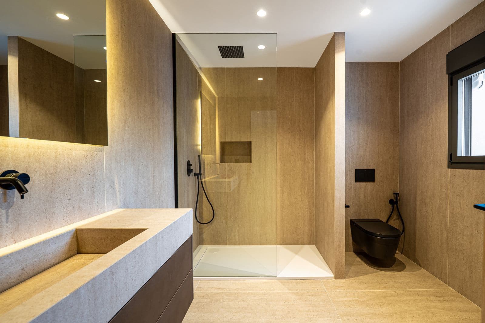 Chalet de 4 habitaciones en El Rosario en venta - 3.750.000 € (Ref: 9543256)