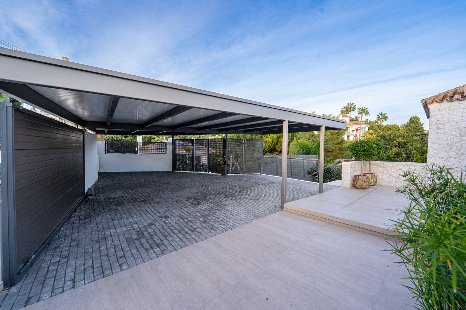 Chalet de 4 habitaciones en El Rosario en venta - 3.750.000 € (Ref: 9543256)