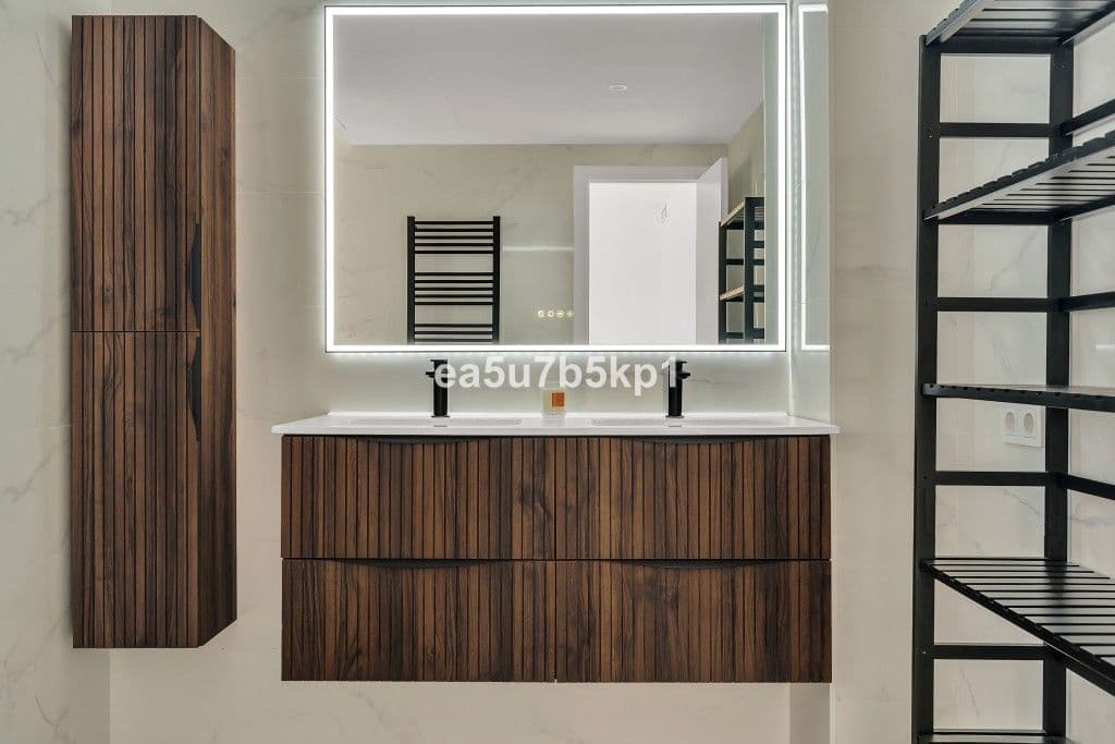 3 soverom Leilighet til salgs i Nueva Andalucia - € 695 000 (Ref: 9543279)