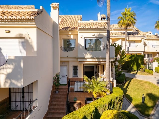 4 bedroom Semi-detached Villa for sale in Costabella, Marbella - € 775,000 (Ref: 9543289)