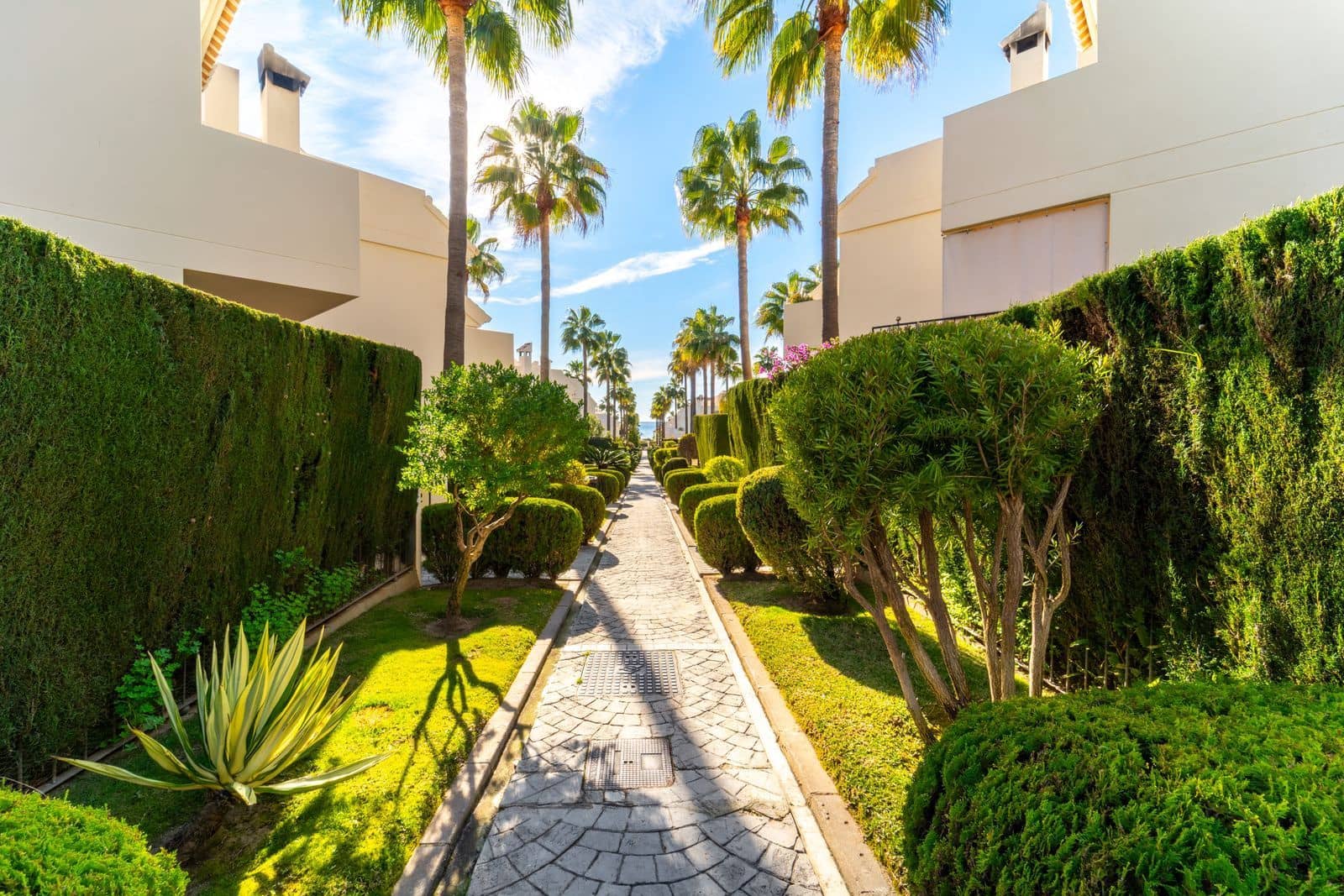 4 bedroom Semi-detached Villa for sale in Costabella - € 775,000 (Ref: 9543289)