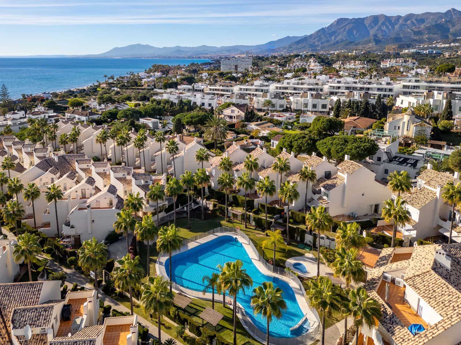 4 bedroom Semi-detached Villa for sale in Costabella - € 775,000 (Ref: 9543289)