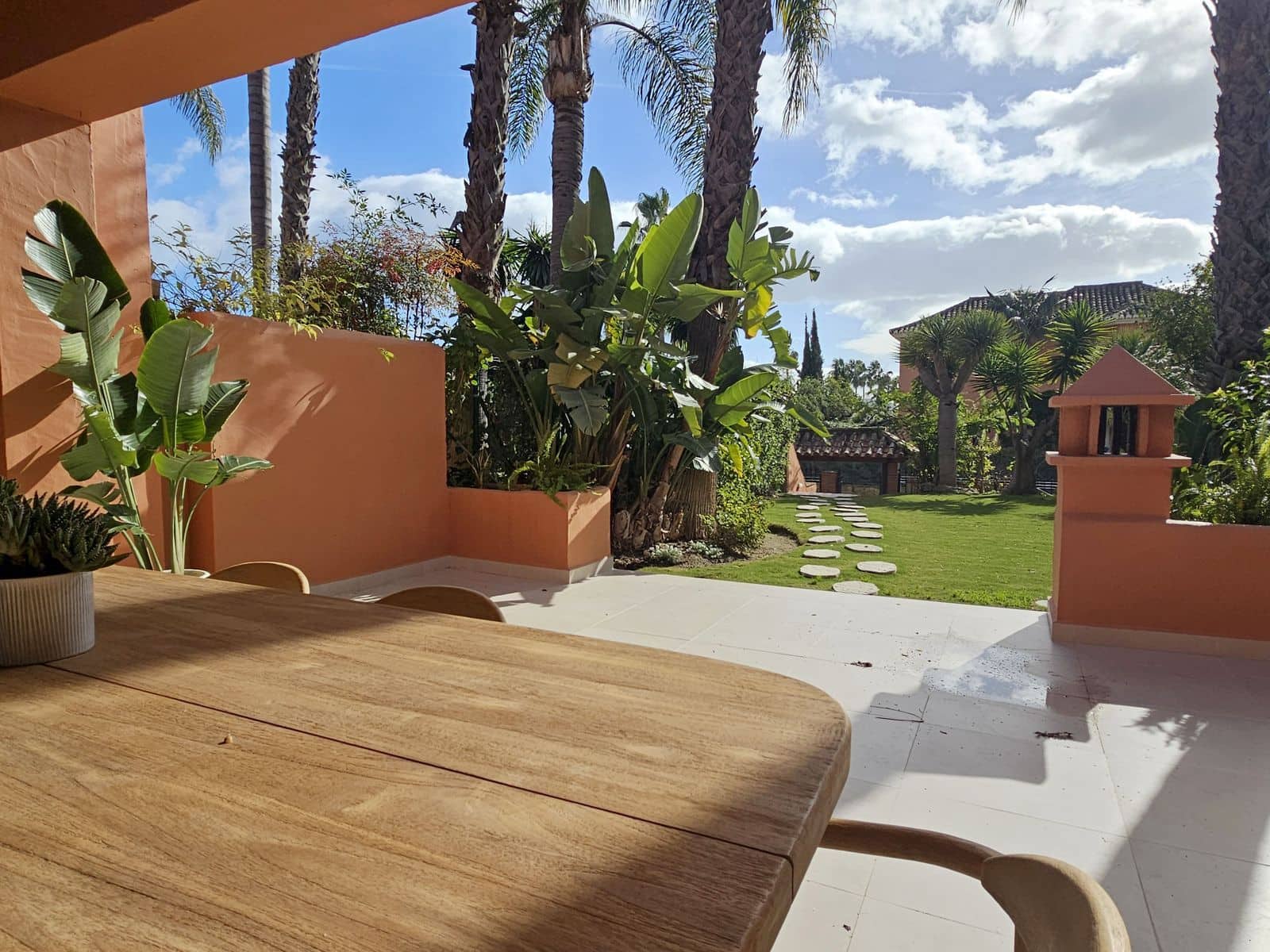 4 makuuhuone Paritalo myytävänä paikassa Golden Mile - 1 995 000 € (Ref: 9543309)