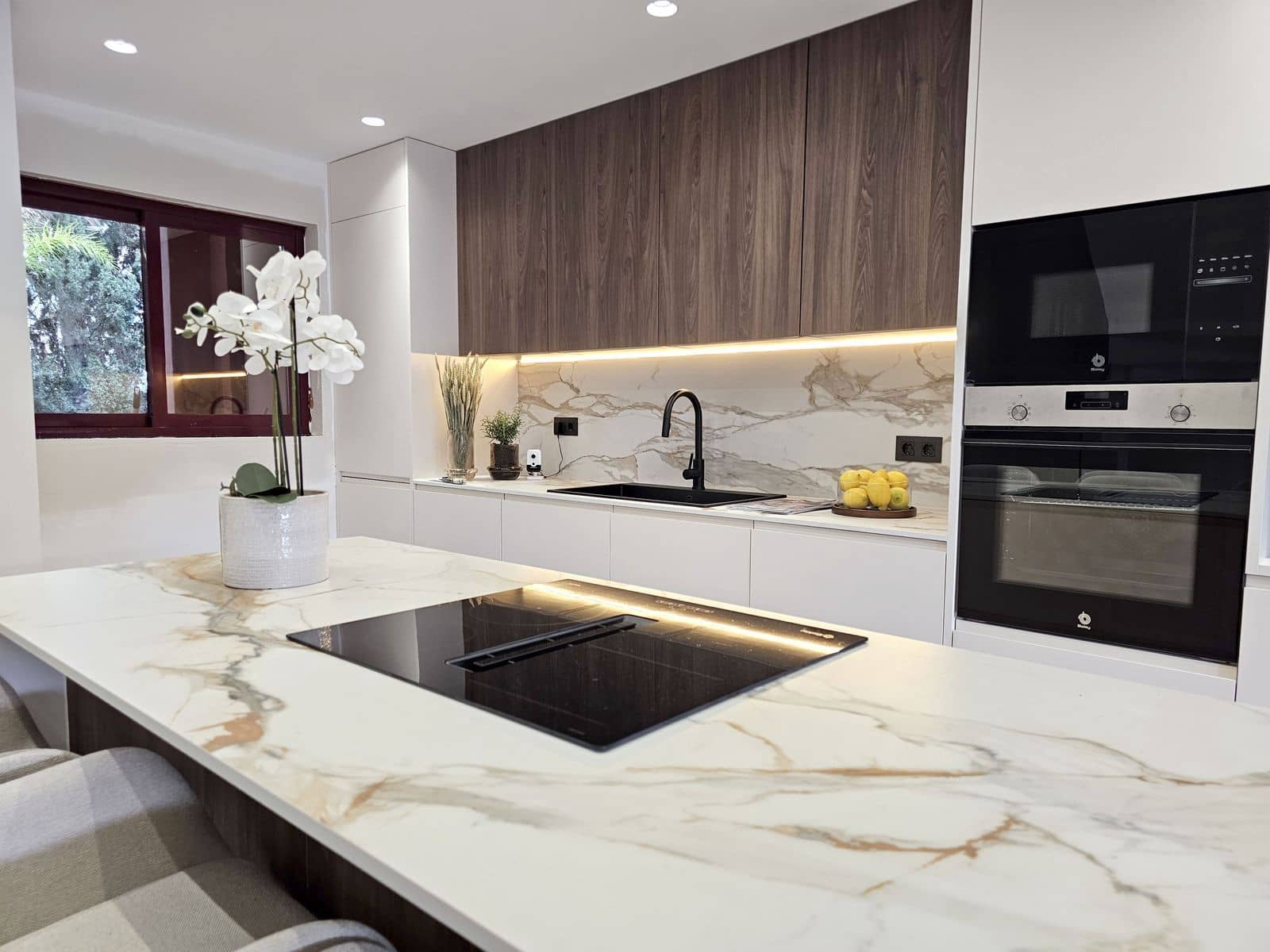 4 makuuhuone Paritalo myytävänä paikassa Golden Mile - 1 995 000 € (Ref: 9543309)