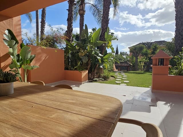 4 makuuhuone Paritalo myytävänä paikassa Golden Mile, Marbella - 1 995 000 € (Ref: 9543309)